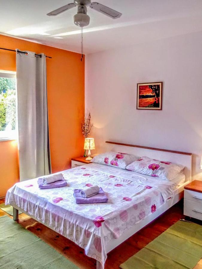 Apartments Leon โอเรบิก ภายนอก รูปภาพ