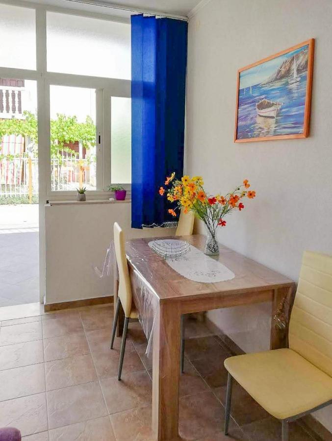 Apartments Leon โอเรบิก ภายนอก รูปภาพ